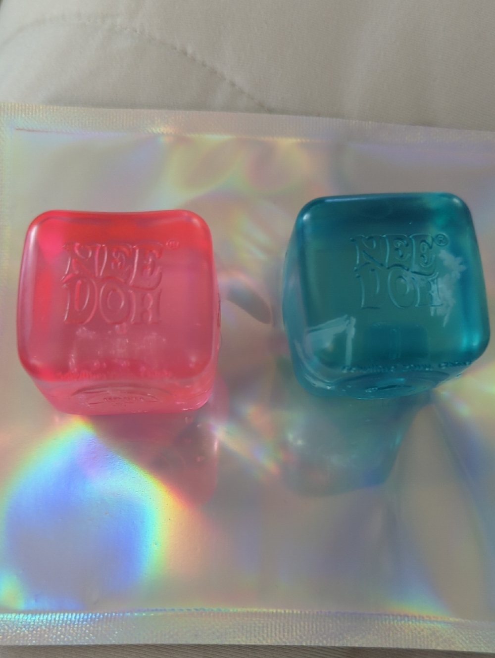 ❣️❣️NEE DOH 2 Duo Mini Nice Cube Fidget & Nee doh Chicken 🐔 And Stickers ❣️❣️ - Picture 5 of 9